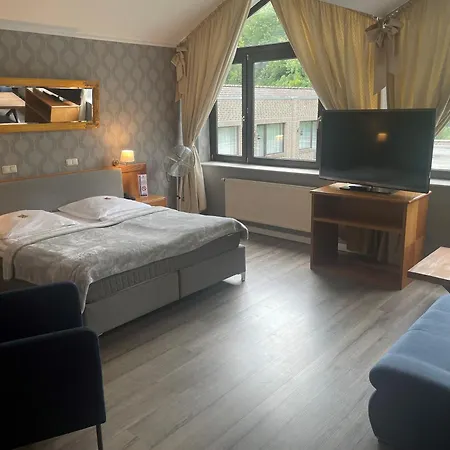 فندق Burg & Eventlocation 4*