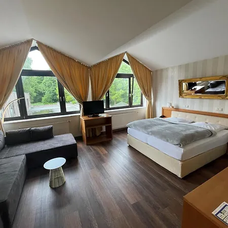 Burg & Eventlocation فندق Wegberg