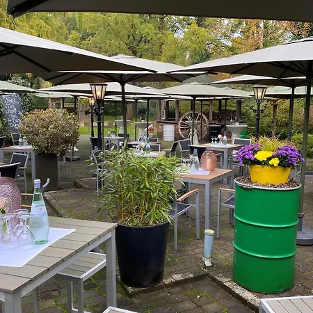 Burg & Eventlocation فندق 4*