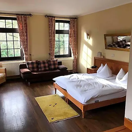 Burg & Eventlocation Hotel